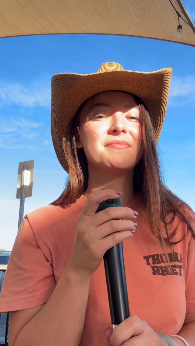 @thomasrhettakins thanks for making this cool shirt 😎
#livecover #singing #cover #tennesseewhiskey #chrisstapleton #thomasrhett