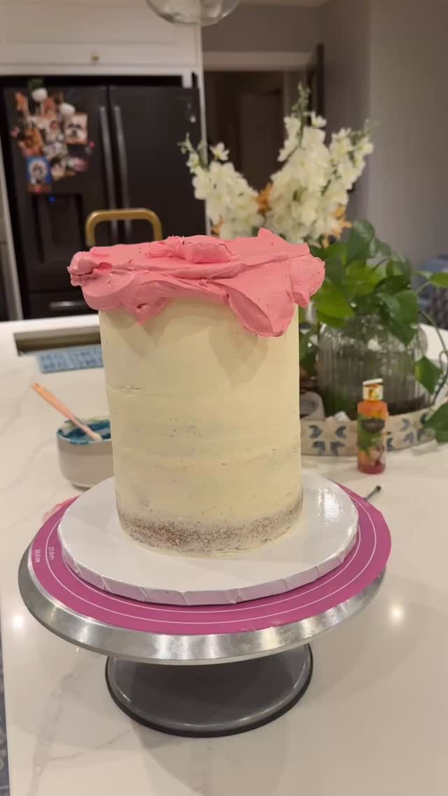 started with a smooth pink base, then built up the sparkle one shimmer ball at a time.
Glittery textures, disco vibes, and soft florals came together, turning simple ingredients into a little world of magic.
Finally, the Barbie silhouette went on top,#twistedcakesbytia #welwyngardencity #cakedecorating #welwyngardencitymums #cakedecoratingvideos #stalbansmums #stalbans #hertfordshirecakes #cakedecoratingtutorials the moment the whole cake came to life.
A celebration of pink, glam, and pure birthday joy.