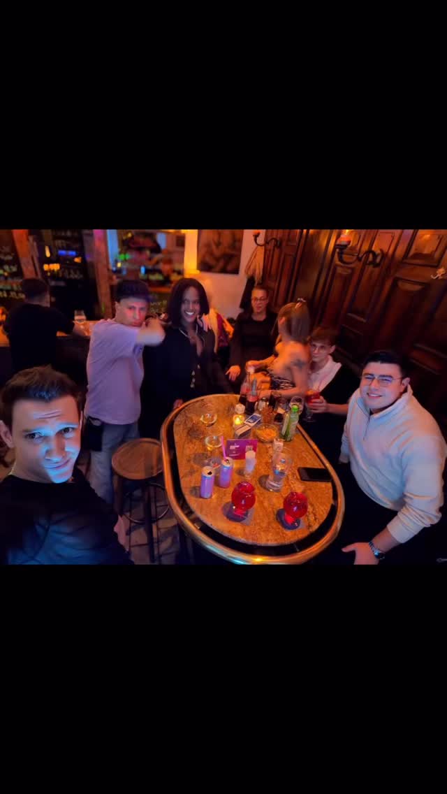 Victoria Birthday
Class. Vibes. Celebration. 🌈