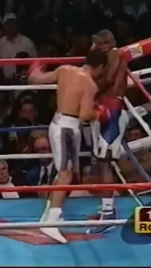 Floyd spamming that precise right upper behind beautiful defense off ropes 🧠 📝