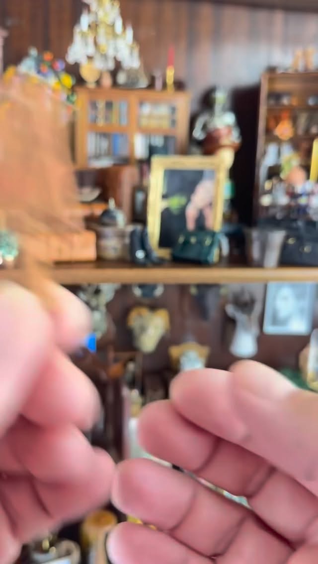 Impeccable vintage style yarn swift made of hardwood with hand turned elements made by the very talented Carol Hardy was included in a 2024 estate auction in my eBay store. If you’re looking to downsize a collection of artisan and quality crafted Dollhouse (miniatures), please do reach out and let’s talk about how we can work together to find new happy homes for your adored treasures.#Swoon #Dollhouse #DollhouseMiniatures #Miniatures #VintageStyle #YarnSwift #Sewing #YarnQueen