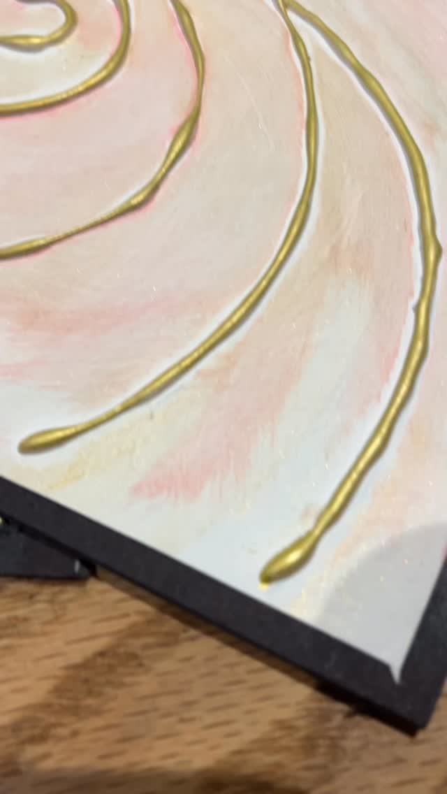 When the sun begins
to fade, and night
prevails, a chaser of
light finds other
creative outlets.
#arttradingcards #mwordsphoto #textureart