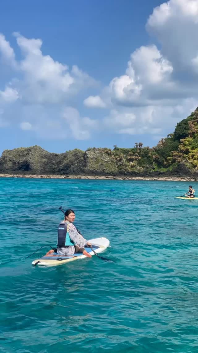 寒くなって来たこの時期こそ、奄美の海で遊びませんか?!
実は、、、
水温が下がるこの時期から、夏に比べて透明度が上がってくるんです!!
とおしめマリンでは、ライフジャケットはもちろん、ウェットスーツも貸出無料ですのでご安心ください😉👍ツアー終了後は温かいシャワーも浴びれます♨️🫧
当日ご予約OK‼📣
空港についてから❓❣️
ホテルで目覚めてから❓❣️
その日の天気を確認してからご予約いただけます❗️🤩
お気軽にご連絡ください🙌😉
とおしめマリンリゾートは、奄美大島の美しい海を舞台に、心に残るマリンレジャー体験をご提供しております🏝️✨🏄
シュノーケリング🤿やクリアカヤック🛶で美しいサンゴ礁🪸🐠の探検、興奮のジェットスキーやバナナボート、大人気のSUP🏄♀️など、様々なアクティビティをお楽しみいただけます。プロのスタッフが安全に楽しむためのアドバイスを行い、しっかりとサポートいたしますので、初めての方も安心してお楽しみいただけますよ😊🤙
もちろんGoPro撮影データ無料プレゼント🎁
とびっきりの思い出を残しましょう💖🤗
🙌\気軽に手ぶらでご参加OK/🙌
「大切なカメラを水辺に持っていくのは不安…😰」なんて心配もいりません❗️ツアー中はガイドが専用の防水カメラで皆様のお写真・動画を撮影し、データを無料でプレゼントいたします🐠📸🤗
【当日・前日ご予約OK】
大人気のサップ体験⭐️
奄美大島の海を大満喫いただけるアクティビティ体験をお手頃価格で👍🐠🪸🐢✨
🔰初心者さん大歓迎です🥰🔰
ほとんどの方が未経験‼️
初めてでも楽しめるアクテイビティです!🤗
各種公認インストラクターが丁寧にわかりやすくレクチャーいたしますよ☺️👍
ご旅行をご検討中の方はぜひお気軽にお問合せ、ご相談ください😊世界自然遺産に登録された奄美大島で、マリンアクティビティを大満喫いただけます🙌
🐬マリンアクティビティ メニュー🐬
#SUP
#クリアカヤック
#クリアSUP
#カヌー
#ジェットスキー
#バナナボート
#シュノーケル
#ボートチャーター
#水中スクーター
#ビーチBBQ
#プライベートビーチツアー
💡1名様〜団体様までご要望に合わせてツアー内容をアレンジすることも可能です😉まずはDMやお電話でもお気軽にご相談ください✨
📍とおしめマリンリゾート 芦徳事務所📍
〒894-0412 鹿児島県大島郡龍郷町芦徳377
☎️080-1118-7000
◉年中無休
...................................................
#鹿児島県#離島#奄美大島#奄美大島旅行#奄美大島観光スポット#海遊び#ビーチリゾート#シュノーケル#カヤック#クリアカヤック#ジェット#水上バイク#ボート#バナナボート#SUP#クリアサップ#世界自然遺産#カップル#学生旅行#サンセット#とおしめマリン#GoPro
