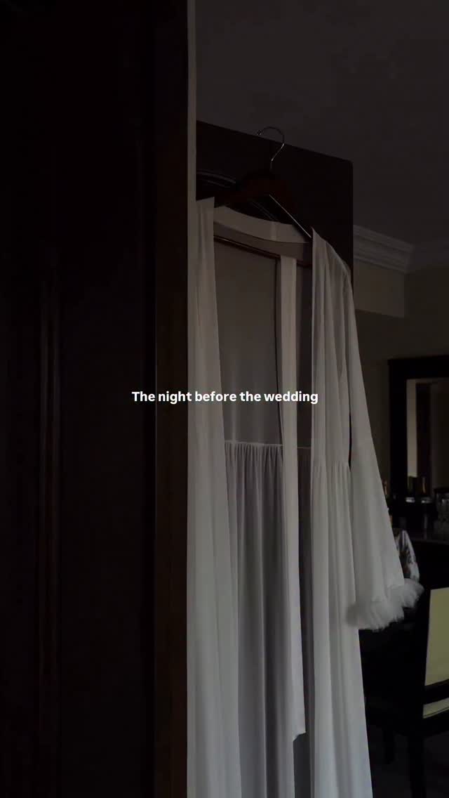 The calm before the storm
#weddingday #destinationmakeupartist #weddingmoments