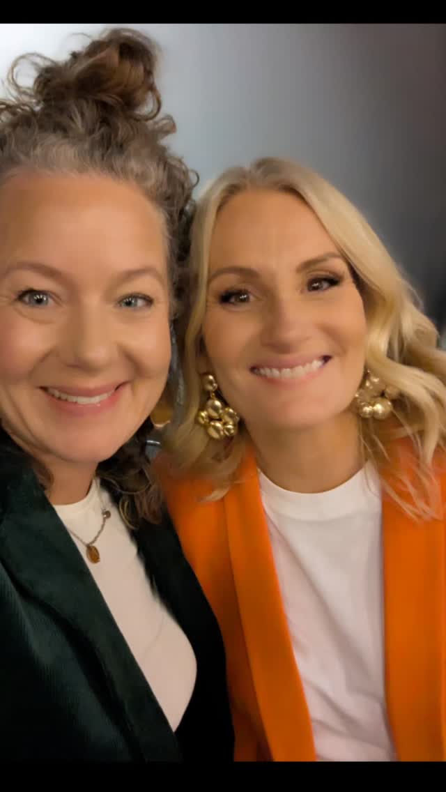 Idag är det kvinnliga entreprenörsdagen!
De senaste åren har jag haft förmånen att få hänga med sjukt många fantastiska, drivna och inspirerande kvinnliga entreprenörer. 🌟
Och jag hoppas att vi blir ännu fler i framtiden — särskilt eftersom Sverige är ett av de länder som har lägst andel kvinnliga entreprenörer, trots att vi är ett av världens mest jämställda länder.
Här är några av mina entreprenörsförebilder 🤩
Grattis till alla kvinnliga entreprenörer där ute 💚
#entrepenörsrevolutionen
