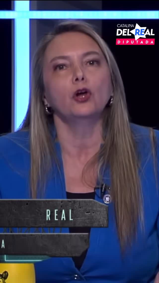 No podemos seguir legislando a espaldas de quienes más lo necesitan. ❌
Nuestros adultos mayores, los cesantes, la clase media y la mayoría de los Chilenos pagan un impuesto al patrimonio, por una casa que ya pagó sus impuestos al comprarla. 😵
Lo digo fuerte y claro: desde el Congreso impulsaré la eliminación de las contribuciones para la primera vivienda. 🏡
Primero para la de adultos mayores y luego para todas las primeras viviendas. 🏘️
¿Están de acuerdo conmigo? 👀
#ClaseMedia #AdultosMayores #Contribuciones #Chile #Congreso