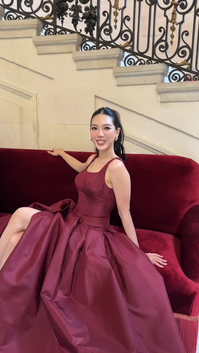 Soft, Sweet, Peach Glowing ✨✨✨
.
MUAH @makeupartist_jane
.
.
.
#weddingmakeupartist #parismuah #realwedding #frenchchateauweddings #bridelook #bridalbeauty #makeupparis #mua #luxurymakeup #frenchstyle #makeupbride #weddingphoto #weddinglook #destinationmakeup #italywedding #asianmakeupartist #hairstyle #chic #bridalmakeup #法国化妆师 #luxurymakeupartist #wedding2026 #wedding2025 #chateauwedding #naturalmakeup #parismakeup #makeupinparis #巴黎化妝師 #欧洲化妆师