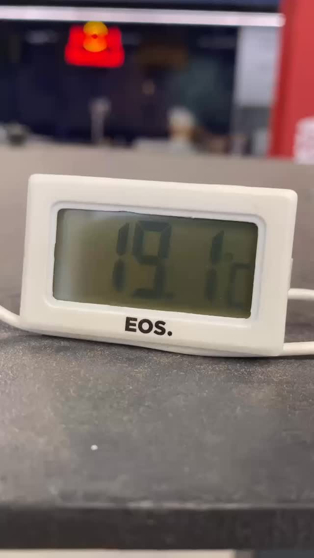 Mais uma obra de climatização e renovação de ar entregue com excelência! ❄️🔧
Aplicamos engenharia precisa, eficiência energética e total compromisso com a qualidade do ar interior para garantir conforto, segurança e alto desempenho. 🏗️💨
Se você busca um projeto de climatização feito com seriedade, técnica e responsabilidade, traga seu projeto para a 01 da climatização. Aqui, transformamos necessidades em soluções de alto nível. 🚀✨
#climatização #renovaçãodear #hrservice #arcondicionado #obra #excelencia