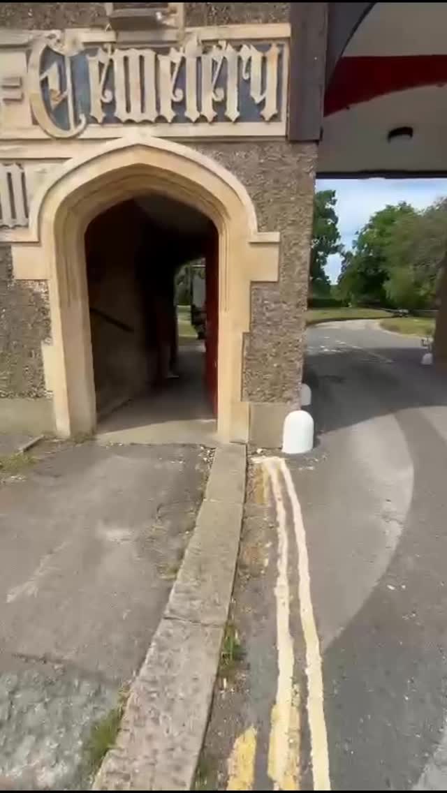 ⛪️✨Completed! Our team have finished a full refurbishment at Hendon Cemetery.
Works included:
New kitchen, New toilet & shower rooms, Restoration of existing floors to the main room, Full re-wire, Plastering & decorations and New security system.
Another successful project ✅ quality, craftsmanship, and attention to detail every step of the way! ✨
#CompletedProject #MaintenanceTeam #FullRefurb #HomeRenovation #LondonBuilders #FloorRestoration #ElectricalUpgrade #Plastering #SecuritySystem #TheConstructionCollective #HendonCemetery #BuildersOfLondon