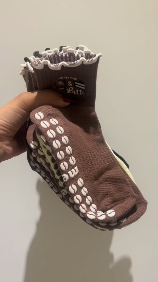 20% off EVERYTHING.. grip your deal now!
#pilates #fitness #pilatesinstructor #reformerpilates #gripsocks #puppysocks #pilatesandlattes #pilatesandmatcha #lagreesocks #barresocks #blackfriday #bestblackfridaydeals #pilateslovers