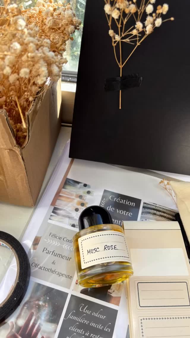 Magie de reproduire un shalimard, un thème campagne ou un bouquet opulent 🌸🌿👃🏻