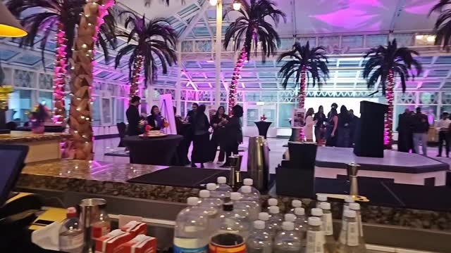 Where beautiful spaces meet beautifully crafted drinks ✨ The Conservatory at its finest #sipsiphooray #cocktails #sipwithstyle #mobilebartending #london #eventbartending