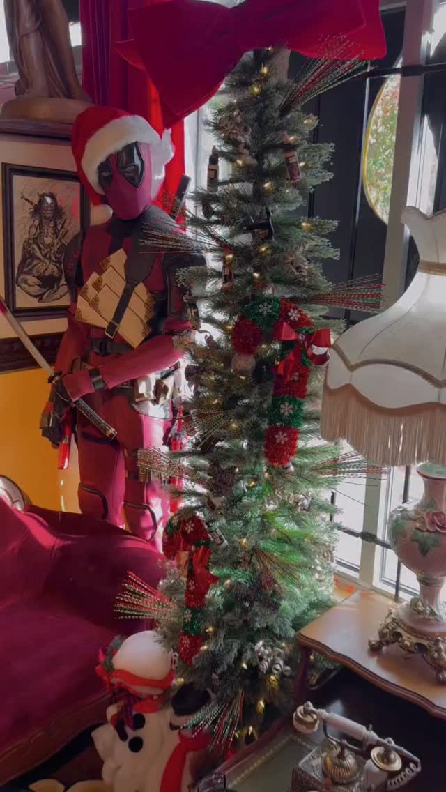 OK everybody so itās the time of year again. We only have five of each gift certificates that weāre doing this year⦠If you buy a $500 gift certificate you get $750. If you buy $1000 gift certificate you get $1550⦠We only do it once a year with gift certificates, and this year weāre doing it very limited! Itās our way to get back to our client and say thank you for the whole year of being awesome!!! Merry Christmas and all that Jazz remember, thereās only five of each and thatās it! you can use the gift certificate for any of the artists that work here!