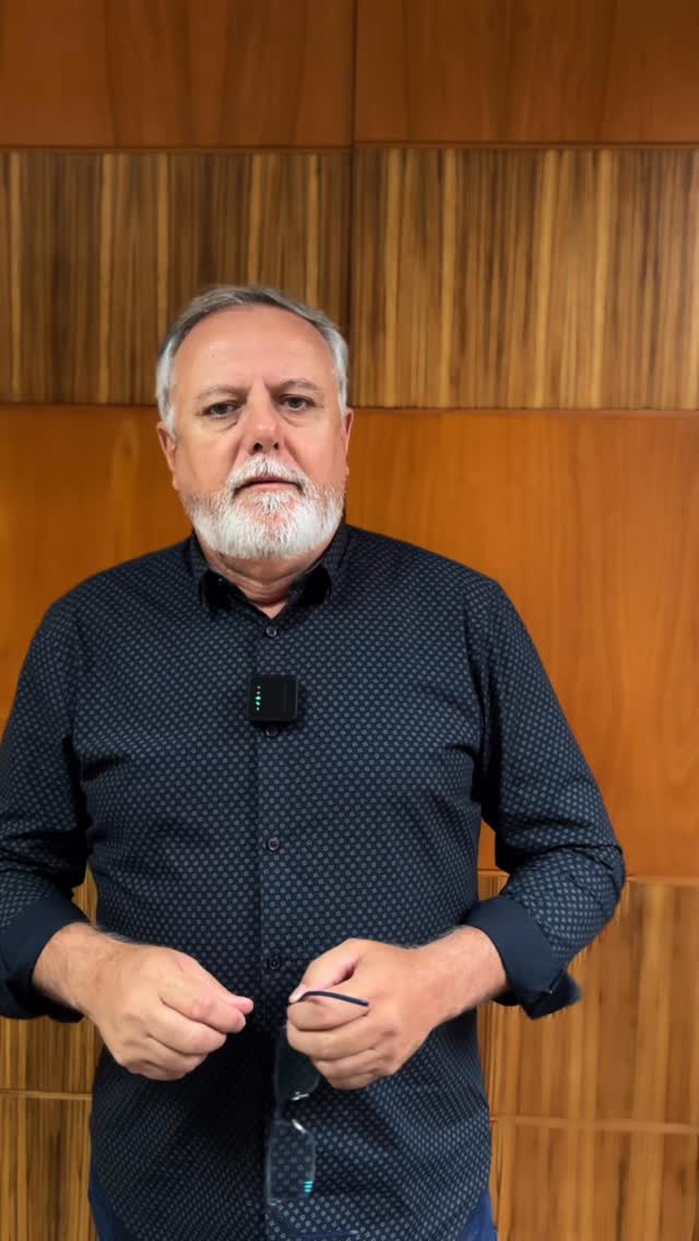 Nem sempre é falta de vontade da equipe.
Às vezes… é falta de comunicação do líder. 🎯
Quando o líder não comunica com clareza,
a equipe interpreta do jeito que entende — e o resultado nunca sai como esperado.
👉 E aí vem o retrabalho, o estresse e aquela sensação de que “ninguém faz nada certo”.
Mas será que o problema está na execução… ou na comunicação? 👀
💬 Me conta: você já passou por isso na sua empresa?
#liderança #gestaodepessoas #comunicacaonaempresa #liderancapositiva #gestaoempresarial #consultoriaempresarial #desenvolvimentolider #liderinspirador #comunicacaonaequipa #gestaolider #coachdeliderança #consultorempresarial #planejamentoestrategico