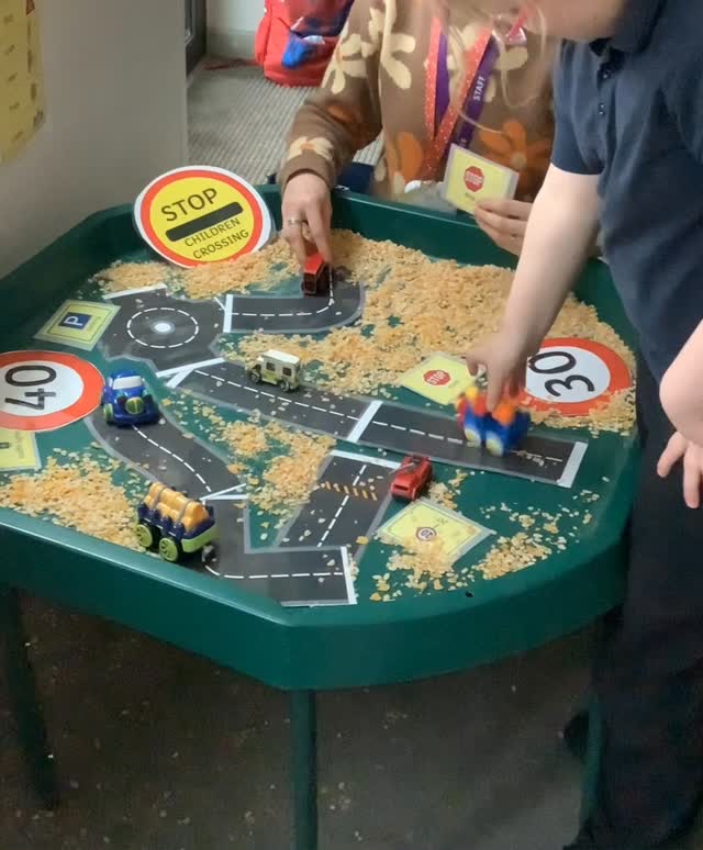 🚦✨ Road Safety Week – Friday Spotlight! ✨🚦
Fox Class have been busy exploring road safety through a fun Tuff Tray activity! 🛣️👧🧒
We’re so proud of their curiosity, creativity, and growing confidence in learning how to stay safe on the roads. 💡💛
RoadSafetyWeek #FoxClass #LearningThroughPlay #StaySafe #curiousminds