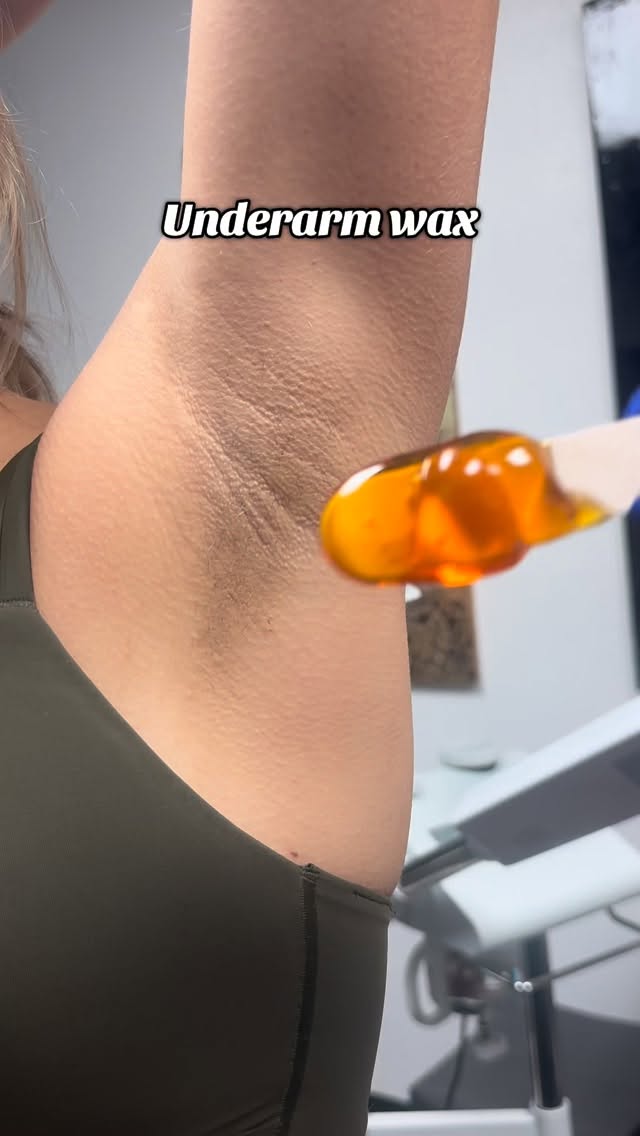 Underarm wax using @starpil_official Pure Vegan Hard wax! 🍯
#wax #hardwax #underarmwax #waxing #lasvegas #lv #vegas #vegaswaxing #starpil
