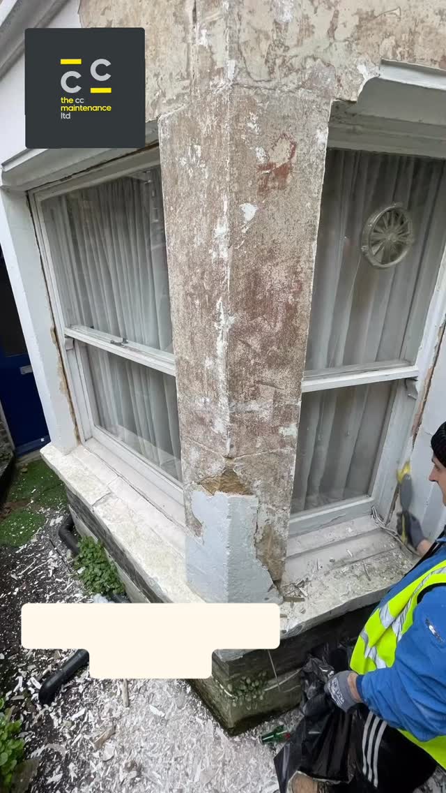 💪 Another exterior restoration in progress!
Our team is carefully stripping back old, damaged paint to prepare this bay window for a full refurbishment. Proper prep work is key to a long-lasting finish — and we don’t cut corners.
✨ Stay tuned for the final transformation!
For professional maintenance, repairs, and property care, send us a message today.
#CCMaintenance #PropertyCare #HomeRestoration #ExteriorRenovation #BeforeAndAfter #QualityWorkmanship #uktrade