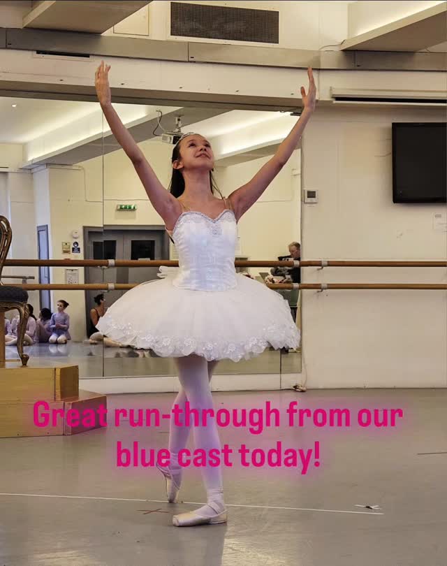 Well done blue cast, great first full-through today.
#ballet #christmas #Nutcracker #performance