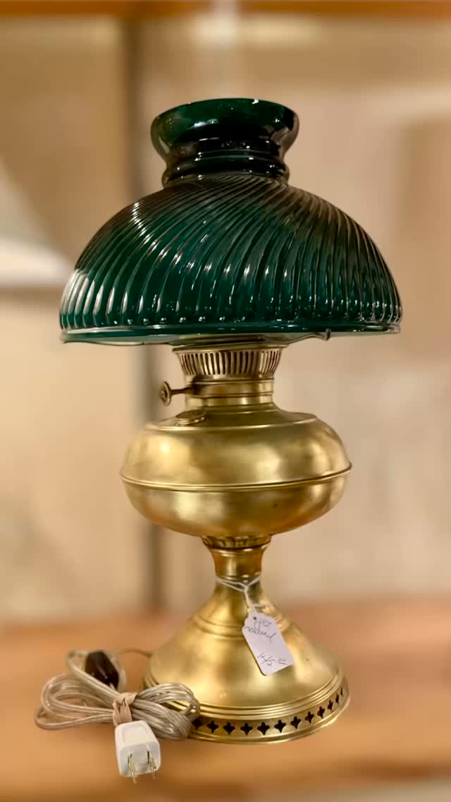 Joyce Carroll has the widest selection of lighting for the season, and the photos here give you a glimpse of what she’s known for— chandeliers, vintage table lamps, stained glass pieces, wall sconces, and unique fixtures you won’t find anywhere else. With more than 40 years of experience, Joyce has an incredible eye for design and detail, and it shows in every piece she brings in.
As you’re out holiday shopping, make sure to visit Joyce’s Early Lighting at Tomato Factory. And while you’re here, explore the 20+ small businesses throughout the building—antiques, décor, art, gifts, jewelry, books, textiles, and plenty of unexpected finds. It’s the perfect spot to shop local and discover something special for everyone on your list.
#TomatoFactoryAntiques #HopewellNJ #ShopLocal #HolidayShopping #VintageLighting