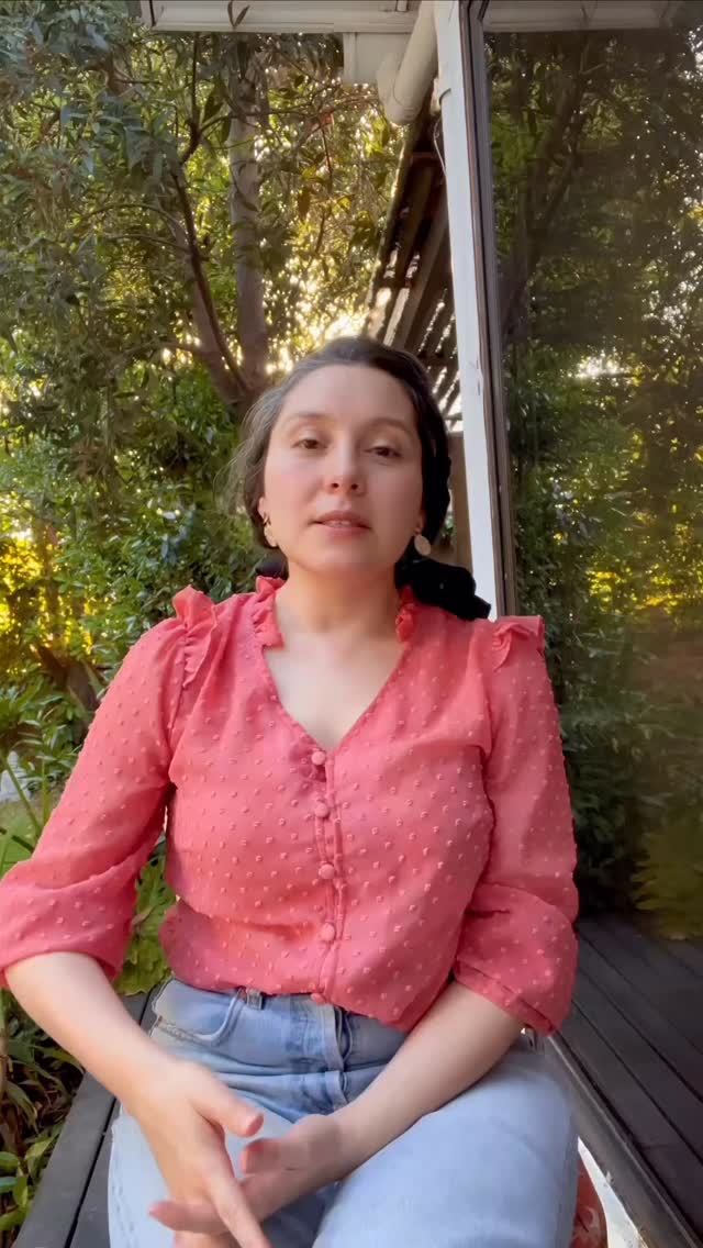 Acompañar a alguien puede ser una experiencia hermosa… pero también profundamente demandante. 🌿
Muchas veces, quienes cuidan son quienes más dejan de lado su propia salud mental.
En Hanami, queremos recordarte algo importante:
✨ Tú también mereces pausa y espacio para ti.
Reconocer cuando necesitas apoyo no es un signo de debilidad, sino un acto de amor propio.
Permítete pedir ayuda. Permítete que también te cuiden. 🤍
Cuidarte es parte del camino para seguir cuidando.
#SaludMental #Cuidadores #Bienestar #HanamiContigo