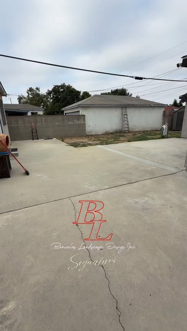 Check out our Pico Rivera outdoor living transformation! Color-changing lights, a custom patio cover, and an outdoor TV the perfect setup to relax, vibe, and enjoy great moments.
.
.
.
.
#landscape #banueloslandscaping #viral #trending #explorepage #artist #explore #artistsoninstagram #viralreels #trendingreels