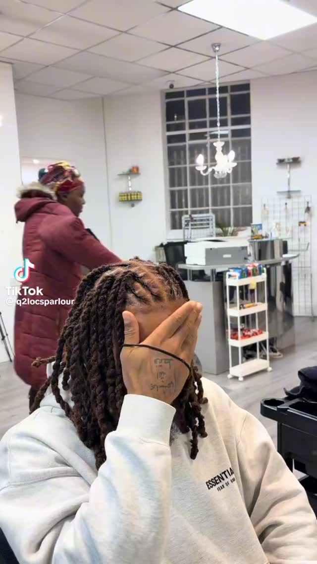 #locjourney #londonlocs #naturalhaircommunity #afrohaircare #q2locsparlour