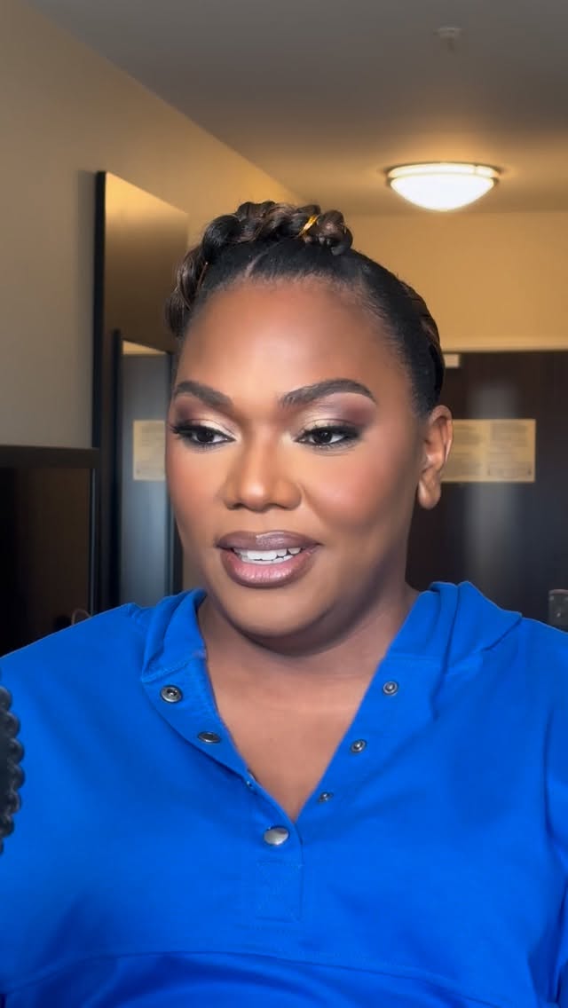 ✨ Meet Kristina — the “I don’t want too much, but I want to look GOOD” bride ✨
Kristina skipped the trial and trusted the process completely. No test run… just full confidence in her artist. And judging by her reaction, you can tell she walked out feeling her absolute BEST , glowing, confident, and ready to walk down the aisle to say “I do.” 🤍
Natural, timeless, effortless glam , exactly what she dreamed of.