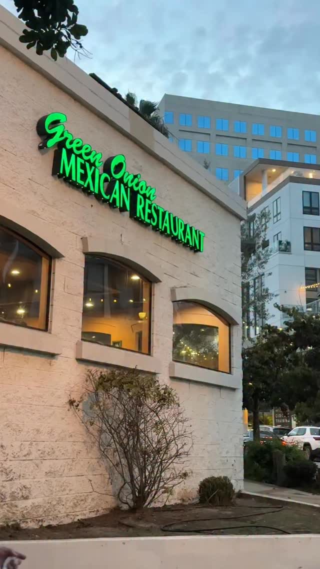 💚 A San Pedro Goodbye to the Green Onion 💚
After more than four incredible decades, we say farewell to a true Downtown San Pedro institution — The Green Onion.
To Bob Sanjabi, thank you!
Your warmth, your hospitality, and your commitment to this community have fed generations of San Pedrans — not just with great food, but with memories that will last a lifetime. You created a place where families gathered, friends celebrated, and San Pedro felt like home.
As the Green Onion prepares to close its doors on November 21, we invite everyone to come share one last memory.
One more wet burrito.
One more margarita.
One more night inside a place that has meant so much to so many.
Let’s send Bob and the Green Onion off with all the San Pedro love they deserve.
Visit this week. Bring a friend. Fill the room. Honor the legacy.
Thank you, Bob — for feeding San Pedro’s heart for over 40 years. 💚🌮🍹