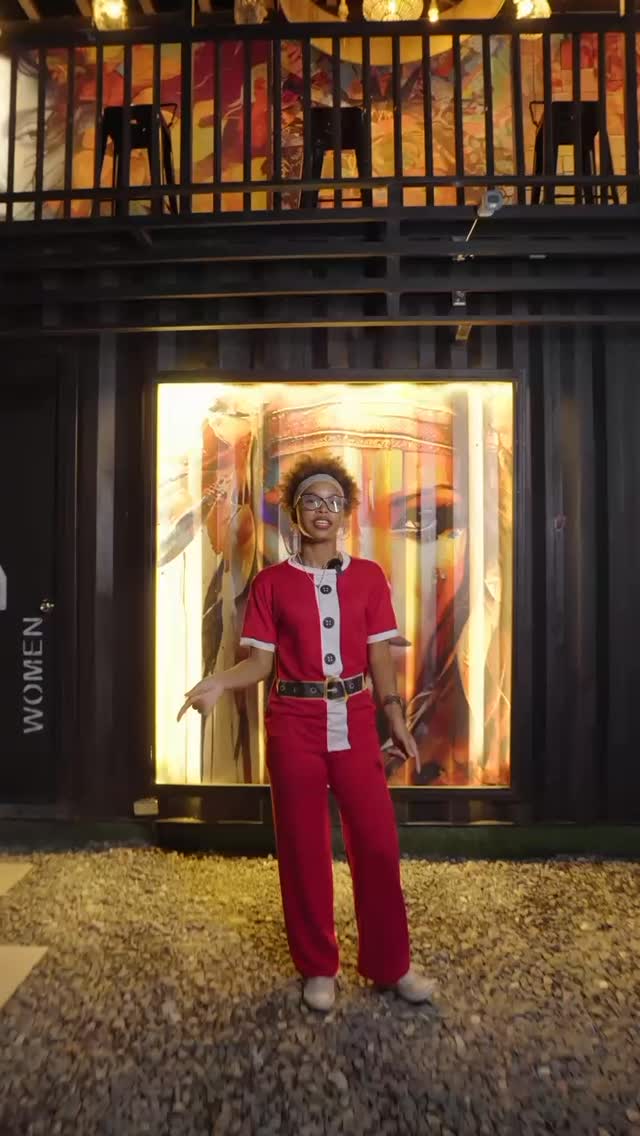 Ya subimos el video de nuestra gran fiesta
Te dijimos que este 28 de noviembre veníamos cargados de sorpresas… y aquí está una de ellas.
Este es solo parte de nuestro gran concurso, y lo que viene será aún mejor.
¡Atentos, porque la Navidad apenas comienza y las sorpresas no paran!
Participar es súper fácil. Solo debes:
1️⃣ Seguir nuestras cuentas oficiales:
@karreyegua
@socialmindrd
@surtidorademi
2️⃣ Etiquetar a dos amigos en los comentarios.
¡Y listo! Ya estarás participando en nuestro concurso lleno de sorpresas para este 28 de noviembre.
No te quedes fuera. 🎄✨