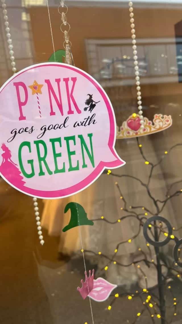 โBecause I knew you, I have been changed for goodโ ๐ฉท๐
We absolutely loved doing this weekโs window display โฆ hope you like it xxx
#thebridalloungenewcastleunderlyme #bridalshop #promshop #pinkgoesgoodwithgreen #pinkpromdress #greenpromdress #wicked #wickedforgood #themewindowdisplay #arianagrande #cynthiaerivo #elphaba #glinda