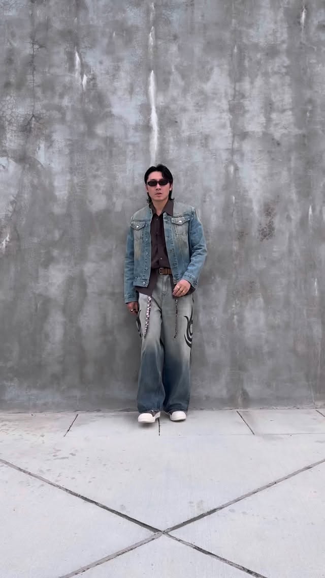 Like this look? Shop at www.highstreetporter.com
Search these keywords in the homepage
Sunglasses: rectangle acetate
Jacket: collarless denim
Shirt: loop shirt
Jeans: y2k baggy
Belt: Suede Belt
Shoes: low top Ramone
#mensfashion #mensfashionpost #mensfashionreview #mensfashionblogger #fashionblogger #fashionmen #fashionkilla #fashionmens #fashionmenswear #mensfashionblog #mensfashions #mensfashionstyle #mensfashiontips #mensfashiontrends #mensfashionwear #mensfashiondaily #mensfashionposts #mensfashionadvice #mensfashiontrend #balenciagamen #pradajacket #pradamen #pradamenswear #pradasunglasses #rickowen #rickowensramones #mensfashions