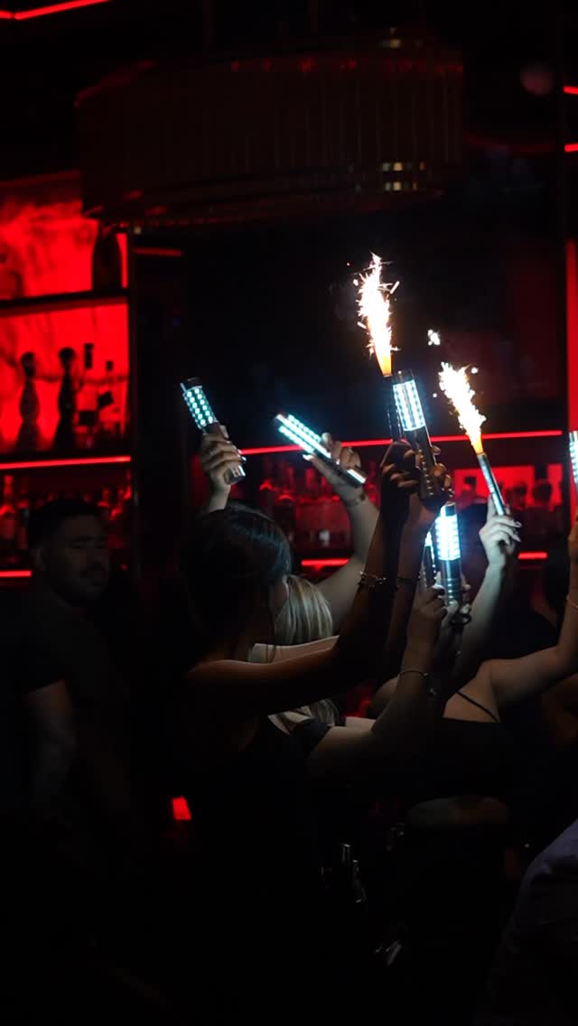 Your spot. Your bottle. Your night. 🍾🍾
🔗Link in BIO to reserve.