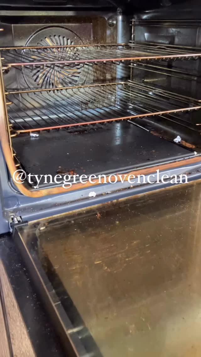 Eco-friendly Oven Cleaning in Hexham and the surrounding Tyne Valley. @tynegreenovenclean Book: www.tynegreenovenclean.co.uk #tynegreenovenclean #ovencleanersofinstagram #hexhamlocal #ecofriendlyovencleaning #hexhamlocalservices #hexhamshire #hexham #hexhamcleanandgreen #hexhamcleaner #hexhamlocalbusiness