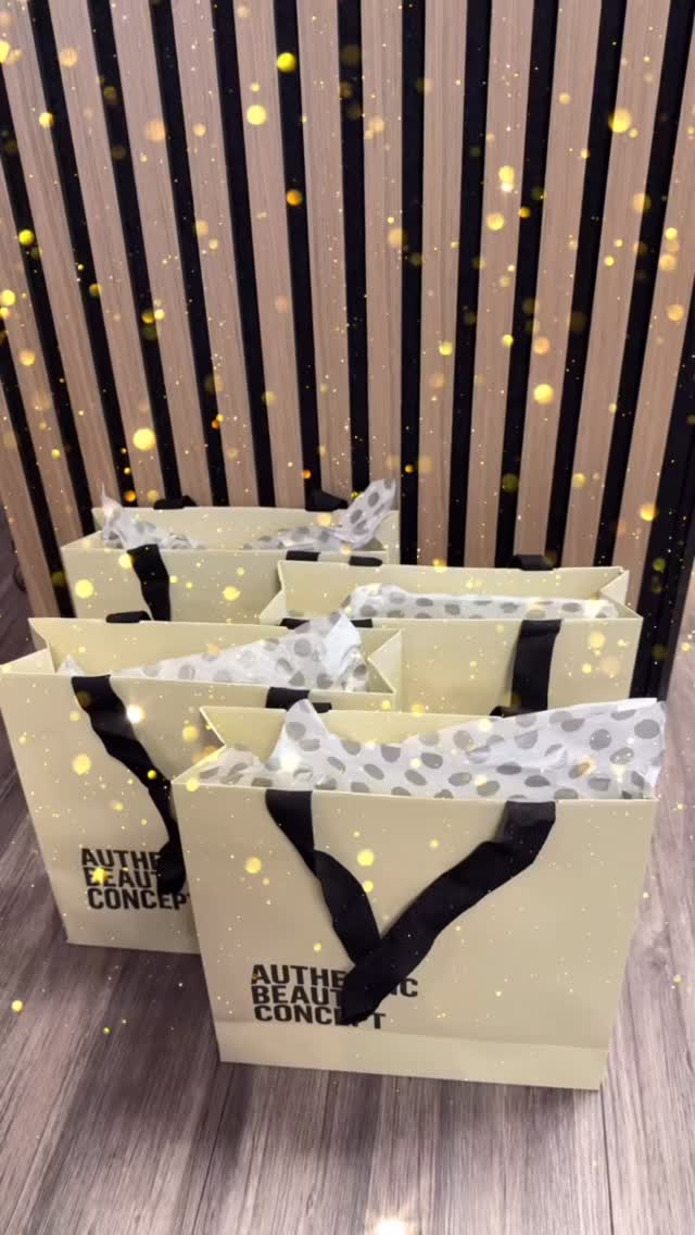 Hemlig goodiebag ♥️
Under december kommer vi att tävla ut en goodiebag… inte bara en gång, utan varje advent 🎄
För att vara med och tävla 🤶🏼 🌟
* Följ oss på instagram
* Skriv varför just du ska vinna
* Tagga en vän i inlägget