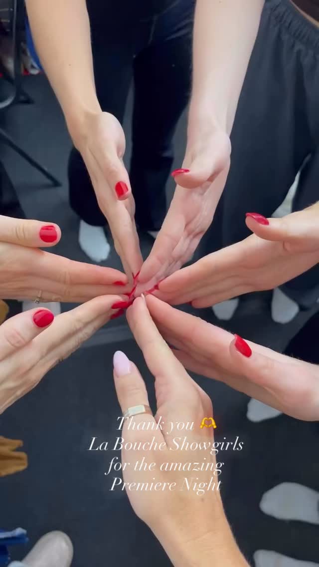 🪩 What a Wonderful Premiere Night of @dinnershowleipzig PASSION with the sexy @la_bouche_showgirls or charming @ramon_aus_holland and some more exciting acts!
See you and safe your tickets now! 🎟️
🎥 Video credits to @la_bouche_showgirls
#alltimediscoclassics passion #dinnershowleipzig #livemusic #dinnershow #Nightfever #leipzig