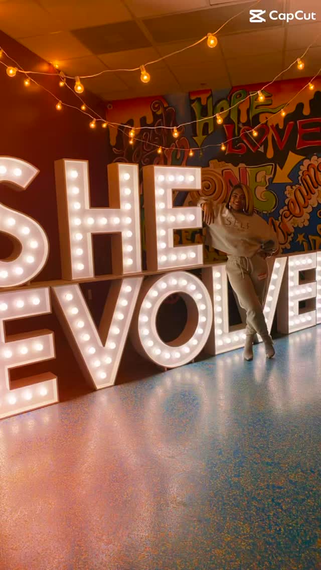 I just wanna say, I’m proud of me, came a long way, finally found my feet! It’s been a crazy journey but I’m grateful and loving who I AM becoming and can’t complain! 💕✨#lovingonmyself #trulytoyasha #transformativecoaching #rise #healingnothustling #lifecoaching