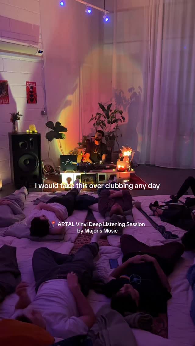 blankets, unlimited tea and pink floyd is the perfect evening in šæ
follow to be the first to know when the next vinyl deep listening event is š«¶š¼
#pinkfloyd #vinyl #music #deeplistening #london