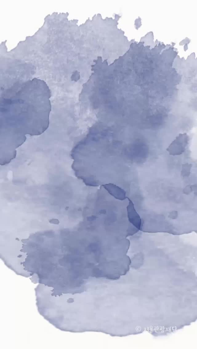 Seguir los pasos de BTS en Seúl es revivir sus inicios: los lugares donde entrenaron, comieron y soñaron antes del éxito.
Aquí te presento cuatro rincones sencillos pero llenos de historia para cualquier ARMY que quiera conectar con sus primeros días. 💜
📍 Edificio Cheonggu (청구빌딩)
Antigua sede de Big Hit donde BTS pasó sus años de entrenamiento y dio sus primeros pasos antes del debut.
Direccioón: 13-20, Dosan-daero 16-gil, Gangnam-gu, Seúl
🍜 Restaurante Yoojung (유정식당)
Pequeño restaurante casero donde los miembros comían con frecuencia durante su época de trainees.
Dirección: 14, Dosan-daero 28-gil, Gangnam-gu, Seúl
☕ Café Hyuga (휴가 카페)
Café creado en el edificio que fue la antigua residencia de BTS, con una atmósfera que recuerda sus inicios.
Dirección: 16, Nonhyeon-ro 119-gil, Gangnam-gu, Seúl
🌳 Parque Hakdong (학동공원)
Parque tranquilo donde los integrantes solían descansar y pasear en sus primeros años.
Dirección: 47, Gangnam-daero 140-gil, Gangnam-gu, Seúl
#corea #coreadelsur #coreacontigo #coreacontigotour #viajeacorea #turismoencorea #bts #ARMY #btstour #seúl #bighitentertainment #Yujeong #hyuga #hakdog