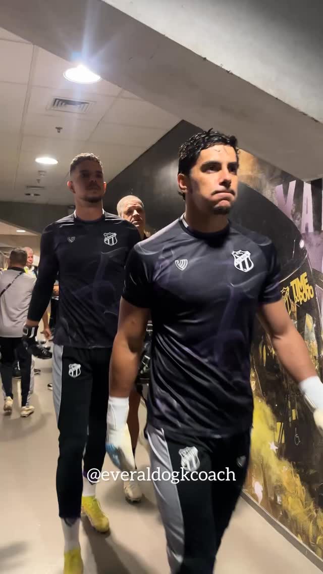 Noite de Clássico-Rei é sempre muito especial! Deus abençoe a nossa caminhada. Vamos, Vozão! 🏁🙌🏽