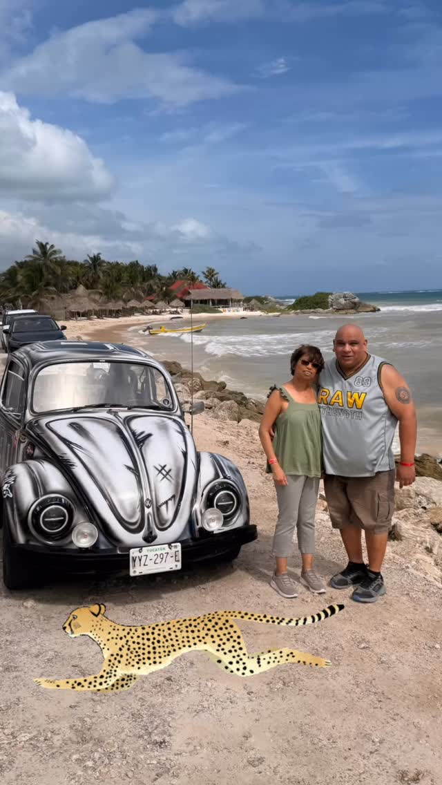 This UK couple enjoyed their day to Chichen Itza so much that they came back for more! His dad@and brother had been VW mechanics so when he was a child he’d help out with repairs and this gave him a chance to relive parts of his childhood - first dismantling a VW engine when he was 12. One a side note(!) they learned more about the post-classic Mayans at Tulum, the third most visited archaeological site in Mexico. #mexico #tulum #beetle #vw #cancun #privatetour