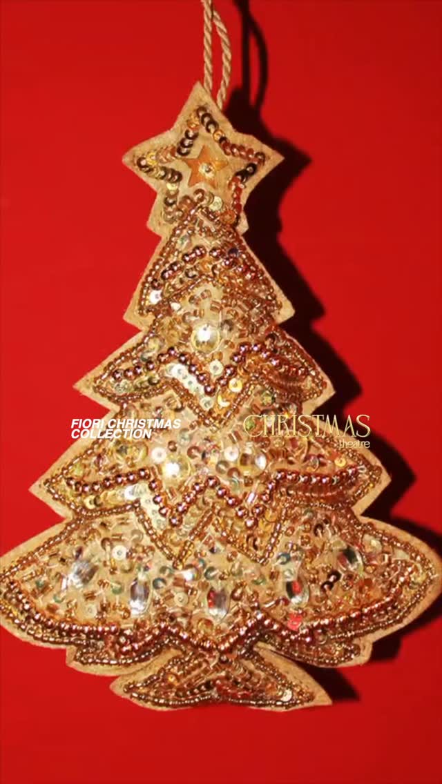 Handcrafted. Limited. Truly festive.
And much more!
FIORI Christmas Collection ✨