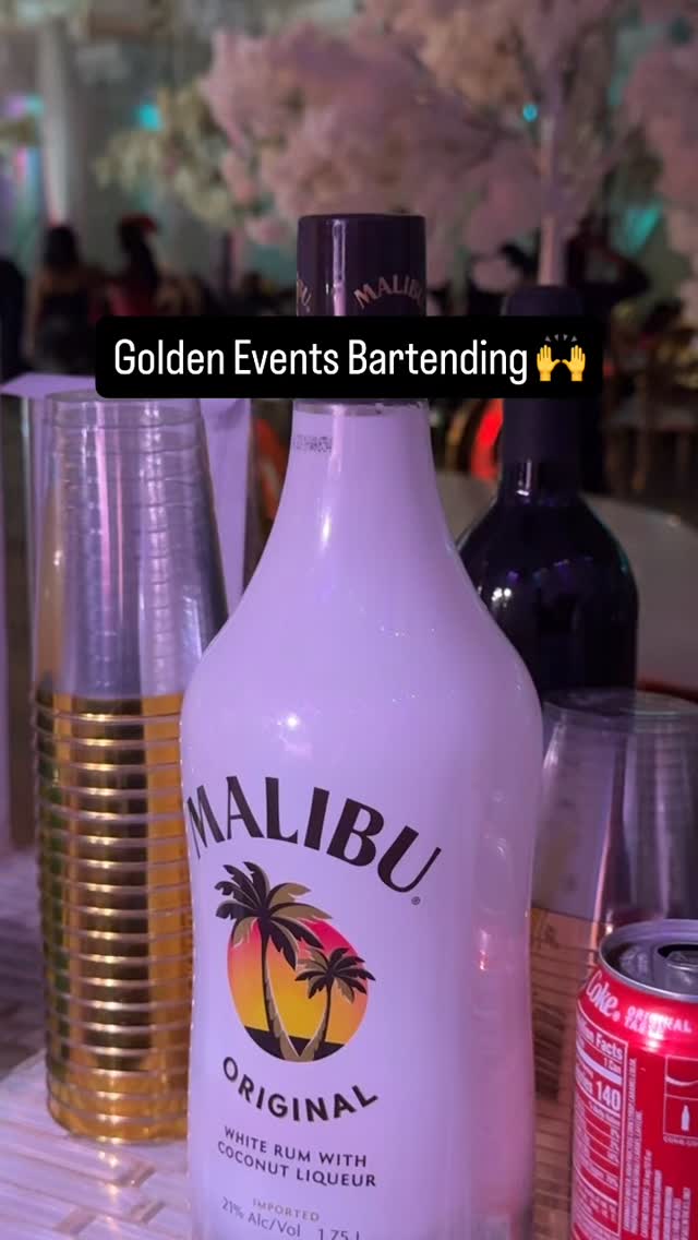 If you are having an event and need a professional bartender, hit us up! We got greats deals for you 😎🍹🍸
#bartenders #goldeneventstx #wedding #quince #party