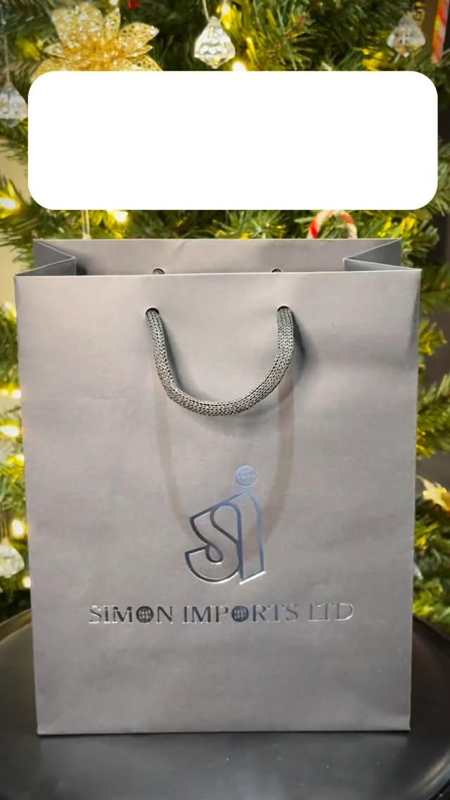 33 days before Christmas🥂
💎Friday Rocks💎
#simonimports #fridayrocks #christmasgiftideas #shopping #diamondrings #diamondnecklaces #diamondbracelets #diamondearrings💎 #pearls #diamondjewelry #christmasmagic
