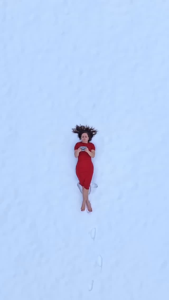 New website is live. 🥳
Happy to build yours too 😎
Link in bio!
#videoproduction #dronevideo #branding #website #webdesign