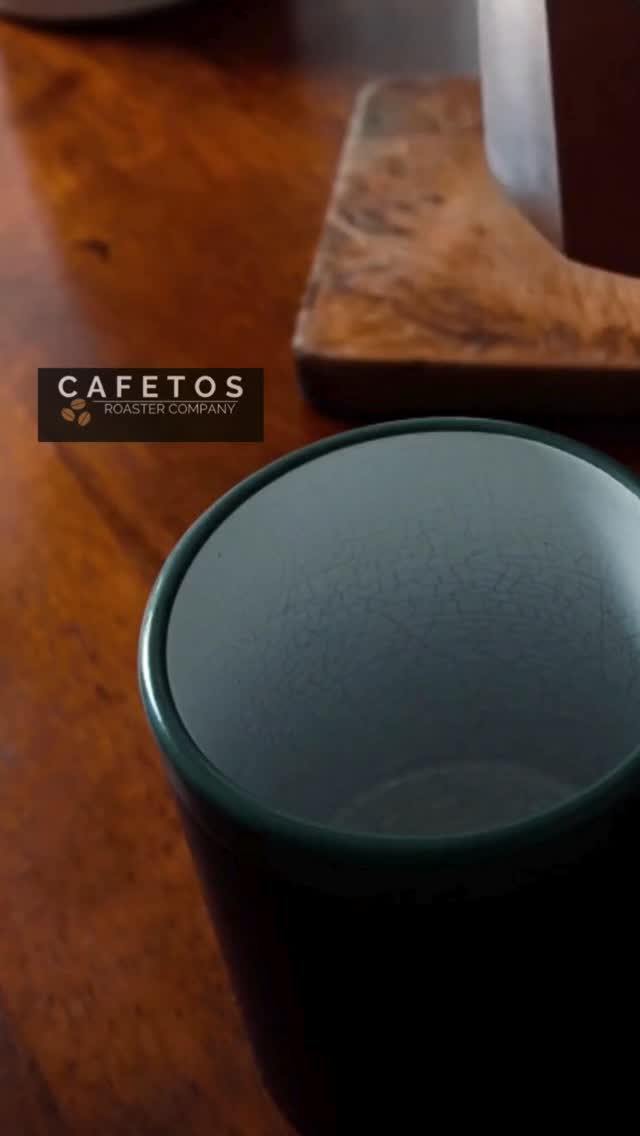 Still have a few holiday moments to wrap up? Give them a taste worth remembering. Our Sandi Estate beans from Panama are grown high in the hills for bright clarity and vibrant sweetness, then roasted fresh in McKinney for peak aroma — a gift that says you care about provenance and flavor. Choose a single-origin bag for the purist, or a sampler for the curious explorer on any budget. Which one would your coffee-obsessed friend love? Link in bio ☕️🌿✨ #singleorigin #specialtycoffee #giftideas #coffeolovers #cafetosroaster #panamacoffee #mcKinneyRoast #coffeegifts