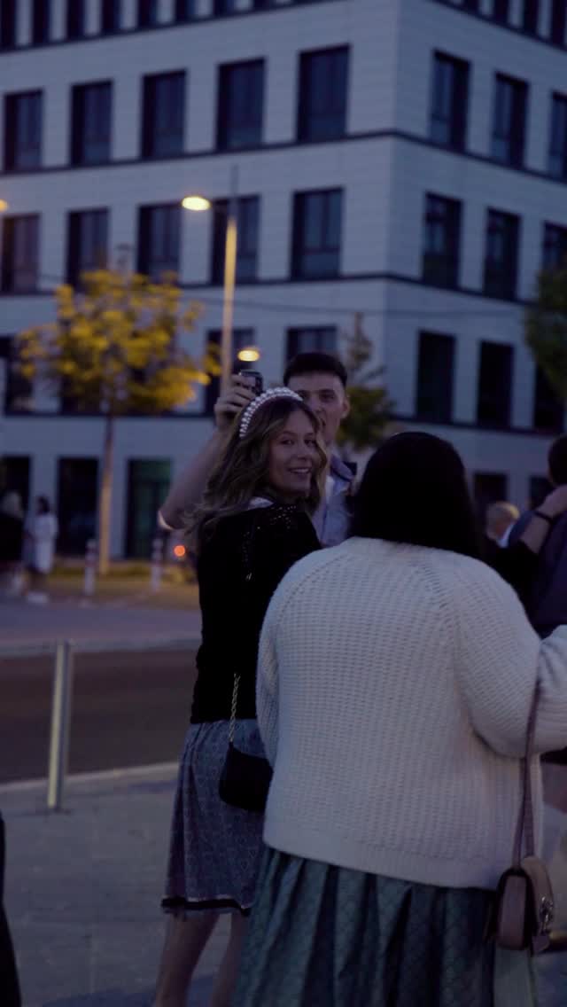🍻 Der Wiesn-Wahnsinn geht weiter!
Nach einer unvergesslichen Oktoberfestzeit in Leipzig schauen wir schon jetzt nach vorn. 2026 wird noch größer, lauter und voller Emotionen – und wir freuen uns auf jeden einzelnen von euch.
🎟️ Tickets für 2026 sind ab jetzt verfügbar!
Sichert euch eure Plätze für das größte Oktoberfest in Sachsen und seid wieder dabei, wenn das Festzelt brennt vor Stimmung.
💙 Danke Leipzig!
Ihr macht dieses Event zu etwas Besonderem.
#dasleipzigeroktoberfest #LeipzigerOktoberfest #OktoberfestLeipzig #Wiesn2026 #Tickets2026 #LeipzigFeiert #WiesnWahnsinn