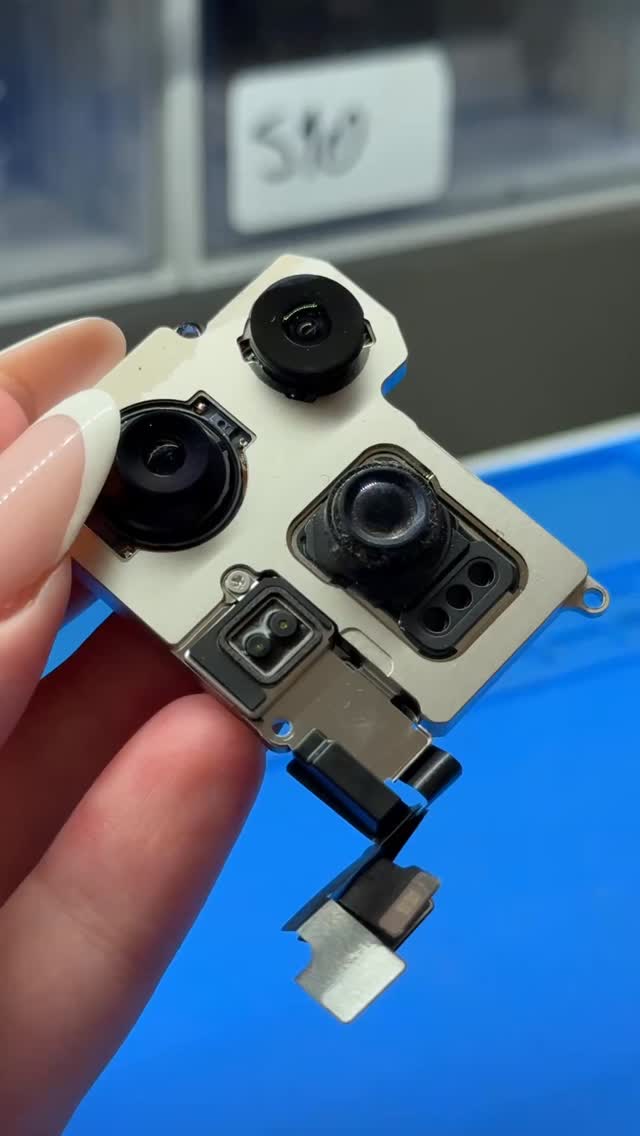 📸 Camera nu mai focusează? Imagini încețoșate, pete sau telefonul nu pornește camera deloc?
La Restart Service facem înlocuirea camerei pentru orice model de iPhone, Samsung, Xiaomi, Huawei, Pixel, Oppo.
Reparație rapidă, piese calitative și garanție pentru orice lucrare.
Fiecare diagnosticare este corectă, transparentă și fără costuri ascunse — ca tu să revii la poze clare și video perfecte.
🔧 Înlocuire cameră spate / față • Curățare modul cameră • Rezolvarea erorilor „Camera failed” • Fixare focus • Stabilizare optică • Reparații module oxidate
📲 Ne găsești la Restart Service, locul unde orice telefon își revine.
⸻
📸 Камера не фокусируется? Фото размытые, с пятнами или приложение камеры не работает?
В Restart Service мы выполняем замену камеры для всех моделей iPhone, Samsung, Xiaomi, Huawei, Pixel, Oppo.
Быстрый ремонт, качественные детали и гарантия на любую работу.
Диагностика честная и прозрачная — чтобы ты снова снимал чёткие кадры и идеальное видео.
🔧 Замена задней/фронтальной камеры • Чистка модуля • Ошибка «Camera failed» • Исправление фокуса • Стабилизация • Ремонт окисленных модулей
📲 Приходи в Restart Service — сервис, которому доверяют.