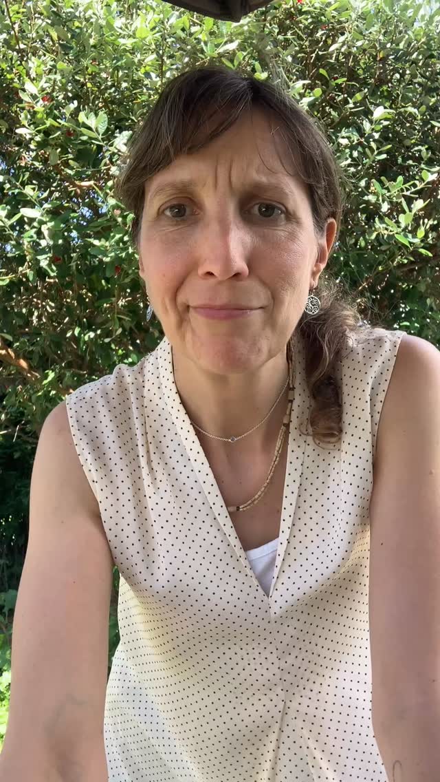 Black Friday Deal??? 📣
Yes! An investment that will leave a lasting imprint on your soul. Your body, mind and spirit will thank you for the nervous system reset.
Saturday December 6th 2pm-5:15pm is your chance to come experience a softening Yin yoga session, then a heart opening cacao ceremony, followed by a very grounding, deep diving, rejuvenating Sound journey with Justin of @kohaelproject and I, Gitavali.
Snacks and herbal tea will be served as we close our session and get to mingle and chat. 🌷✨🙏🏻🪷🩵
We are honoured to receive you @thebuttonfactorynz in the city centre. A place where authentic connections are made, where you can breathe easy and just be yourself.
Early Bird price closes on Nov 22, 22h…10pm.
Invest in your real wealth, your health and wellbeing. See you soon!