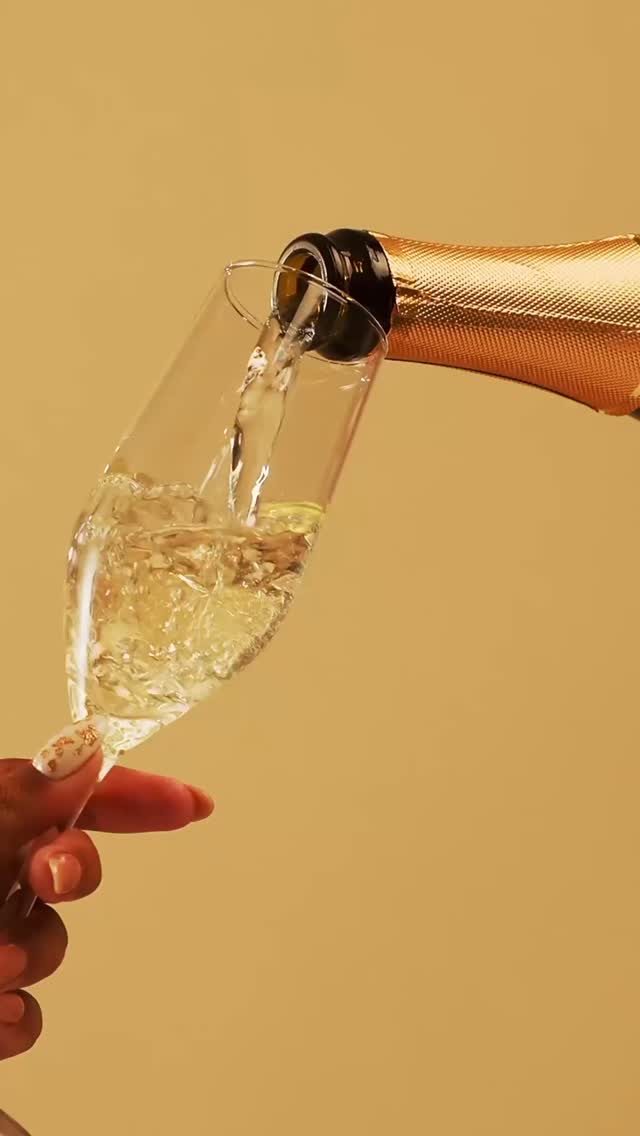 I’m blessed to do what I love and serve the sweetest brides in Florida and beyond.
Happy Thanksgiving to my dear clients, friends and family and to everyone near and far. 🤍