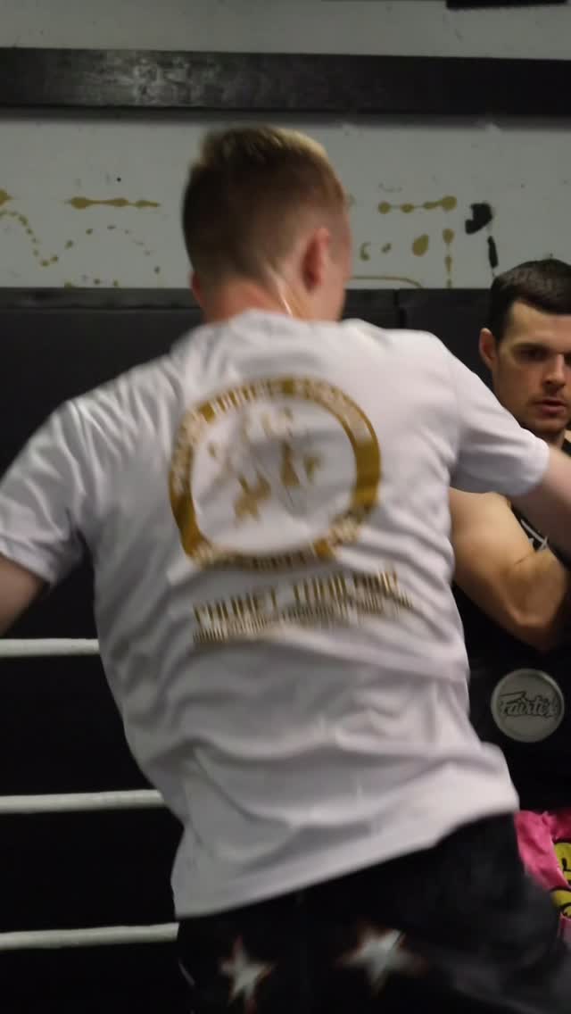 TOMORROW NIGHT!
3 of our fighter are competing at @squamishfn 🙏🏼 they’ve been working hard and tomorrow is where it all shows.
Purchase your ticket by heading over to @squamishfn’s page and come out and support Ryland, Gaïs, and Francisco!
See you there!
#vancouver #muaythaivancouver #muaythaitraining #muaythaifight